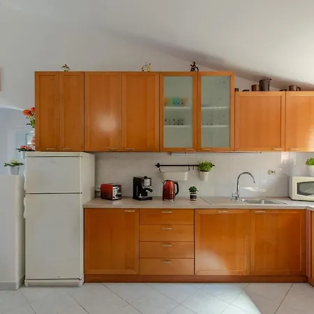 Apartment Andrijic Prigradica